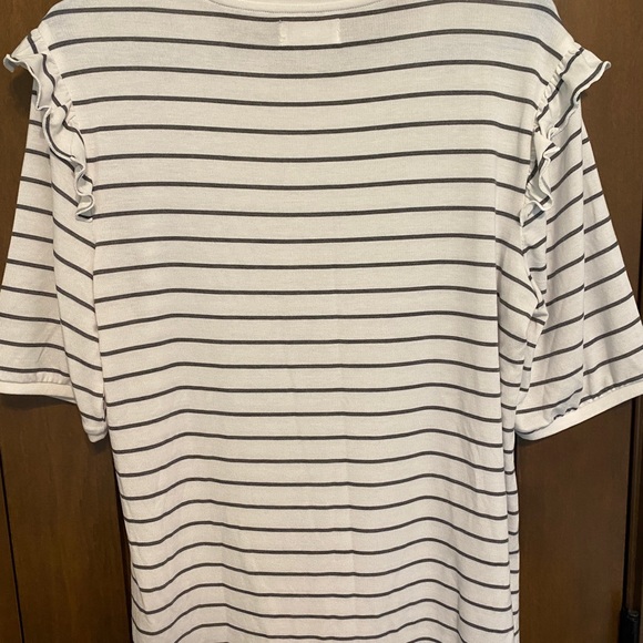 Maurices 24/7 Top - Picture 2 of 4